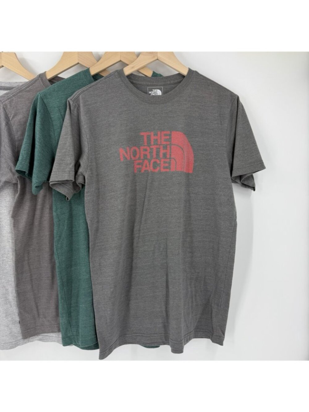 Bundle of 5 Men's The North Face Logo T-Shirts Size M Slim & Classic Fit - Picture 5 of 15